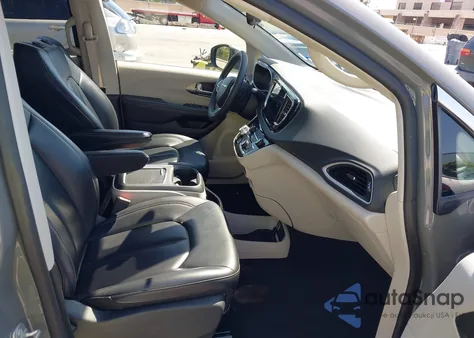 2023 Chrysler Pacifica Touring L из США, поврежденный, VIN 2C4RC1BG9PR590309